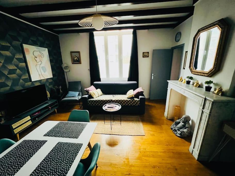 Apt Des Artistes, 3 Min A Pied Gare Et Centre Valenciennes Eksteriør billede